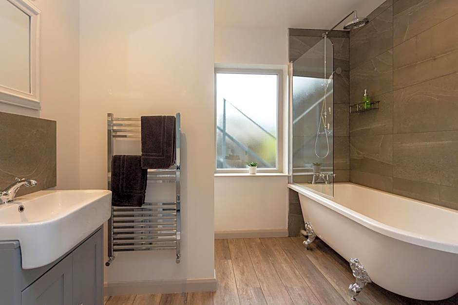 Howgills House Hotel