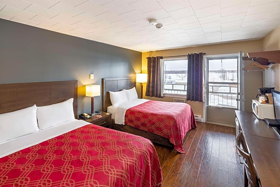 Econo Lodge Miramichi