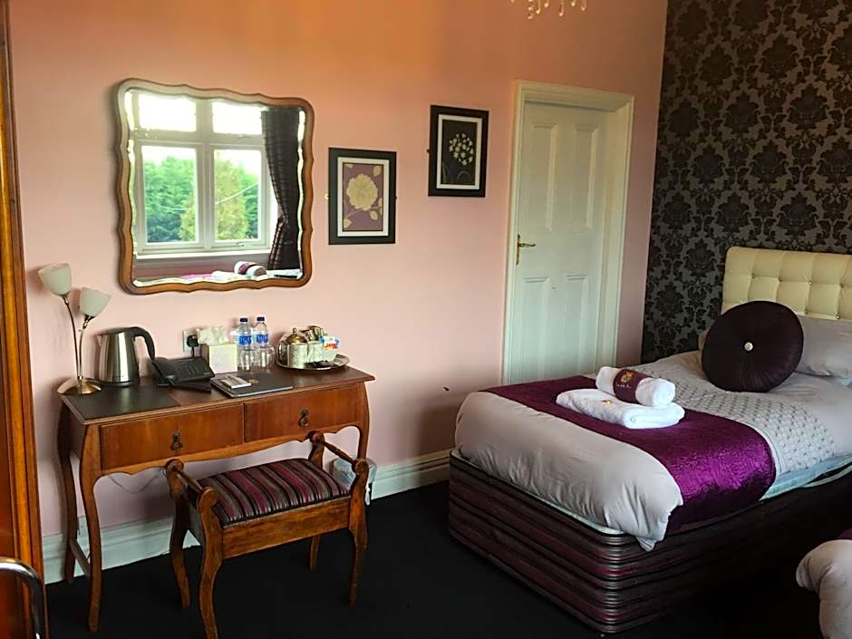 Grimscote Manor Hotel