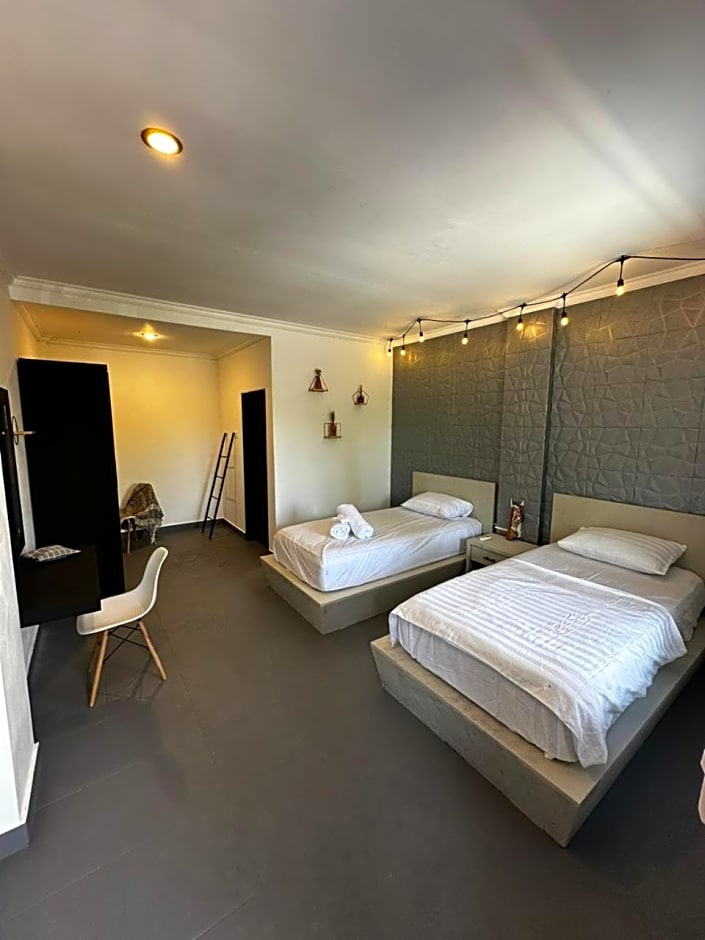 Pondok Sentana Guest House