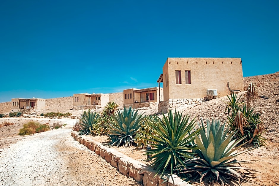 Selina Tzukim