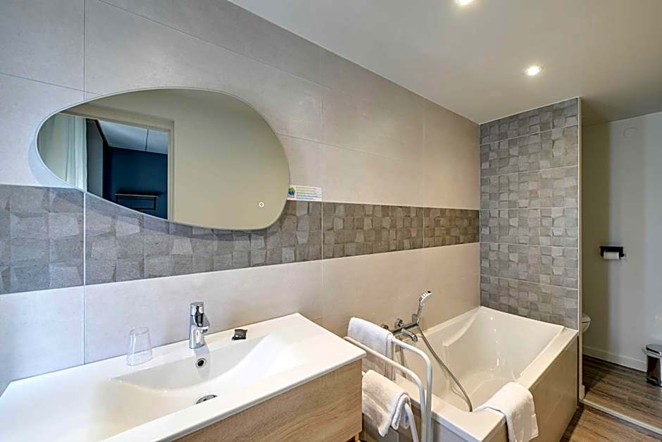Brit Hotel Roanne - Le Grand Hôtel