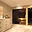 Royal Ariston Hotel
