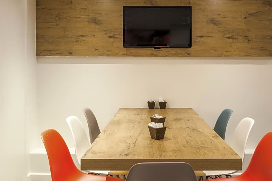 Hotel ibis Paris Pere Lachaise