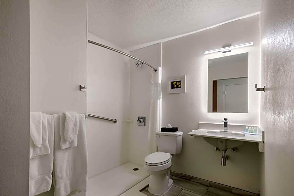 Clarion Hotel Conference Center