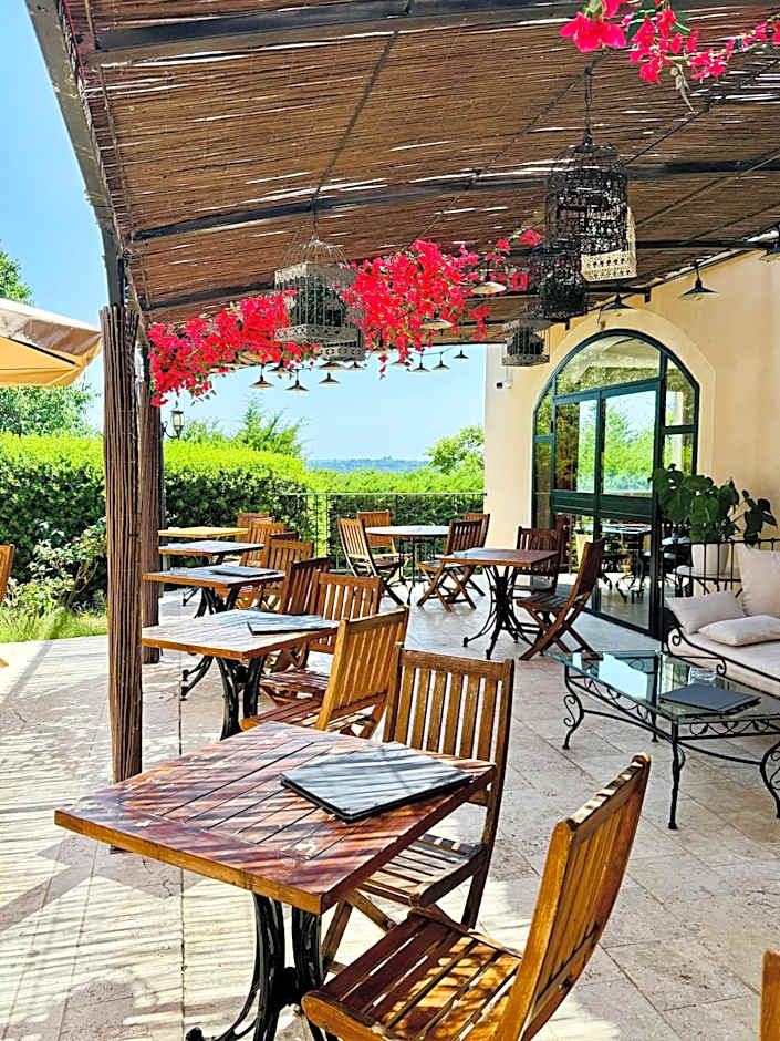 CÉRÈS - Boutique-Hôtel & Spa - Élégance en Terre d'Uzès