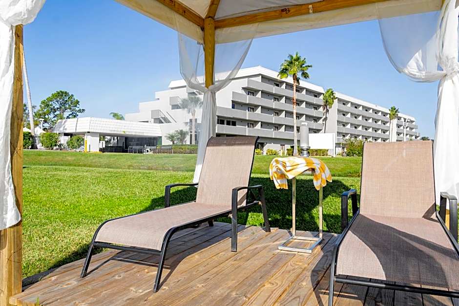 Palazzo Lakeside Hotel