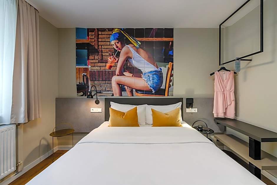 SleepinRoomz Boutique Hotel