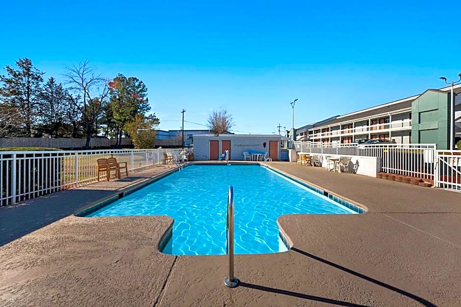 Rodeway Inn Richmond West End