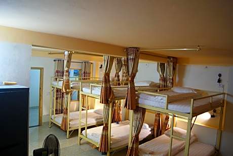 1 Person in 6-Bed Dormitory - Mixed