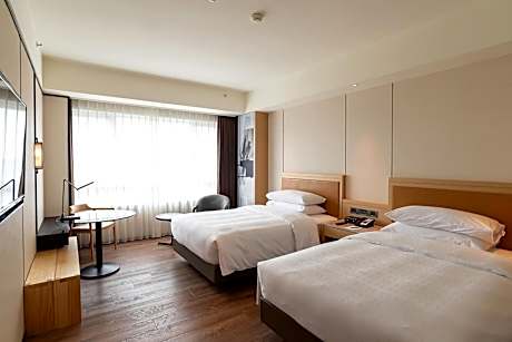 Standard 2 Double, Guest room, 2 Double, Low floor