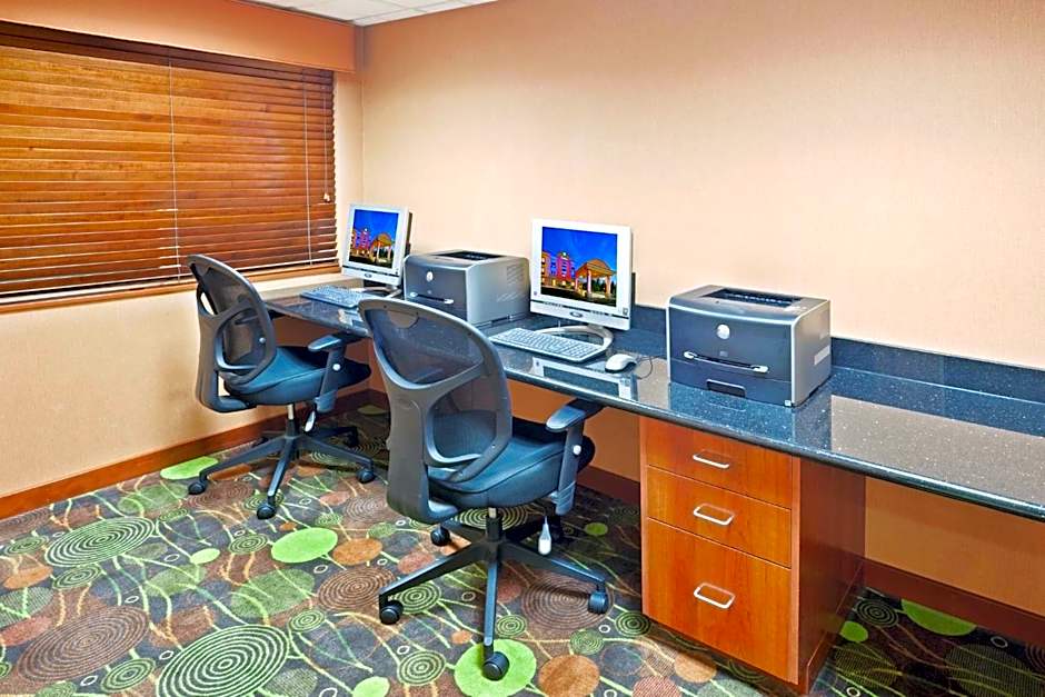 Holiday Inn Express Portland South - Lake Oswego By IHG