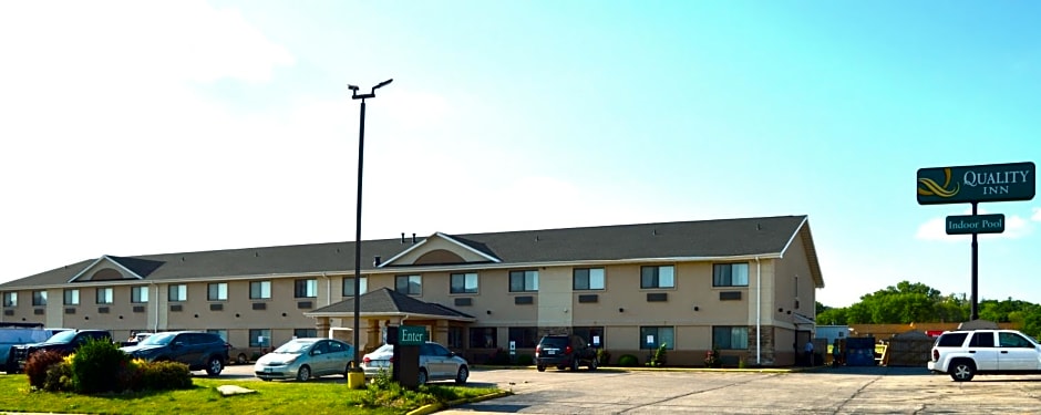Quality Inn - Coralville