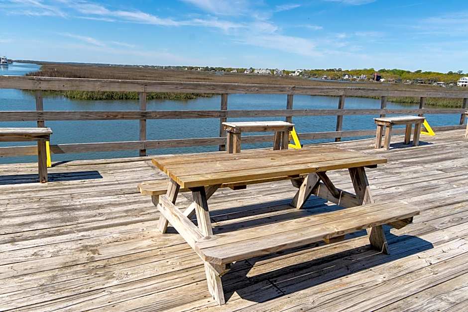 Sea Watch Inn at the Landing