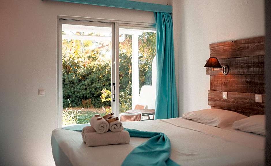 Trees Art Hotel & Suites