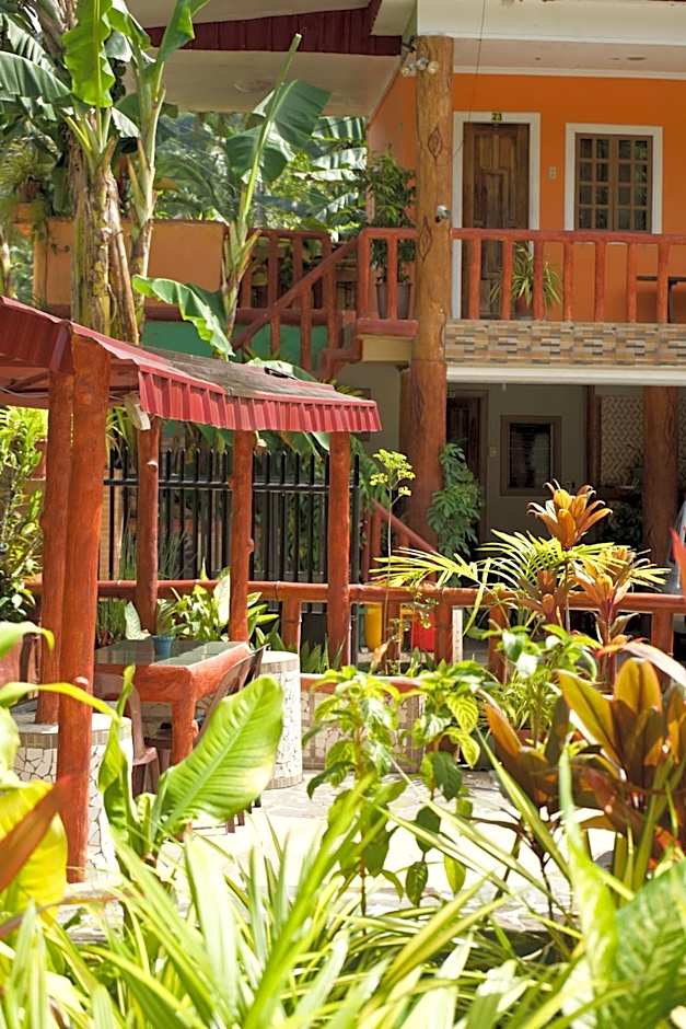 Stefanie Grace Inn