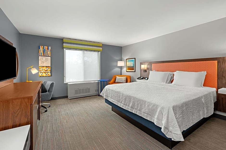 Hampton Inn & Suites Fairbanks