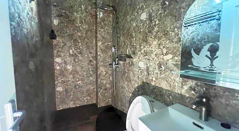 Nofrah House Syariah Mitra RedDoorz