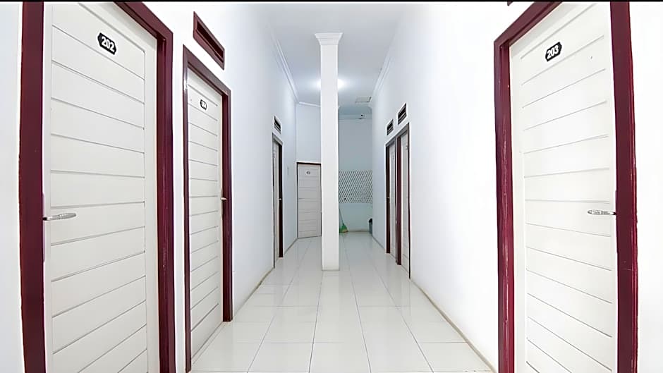 Hotel O Pondok Anggrek Syariah