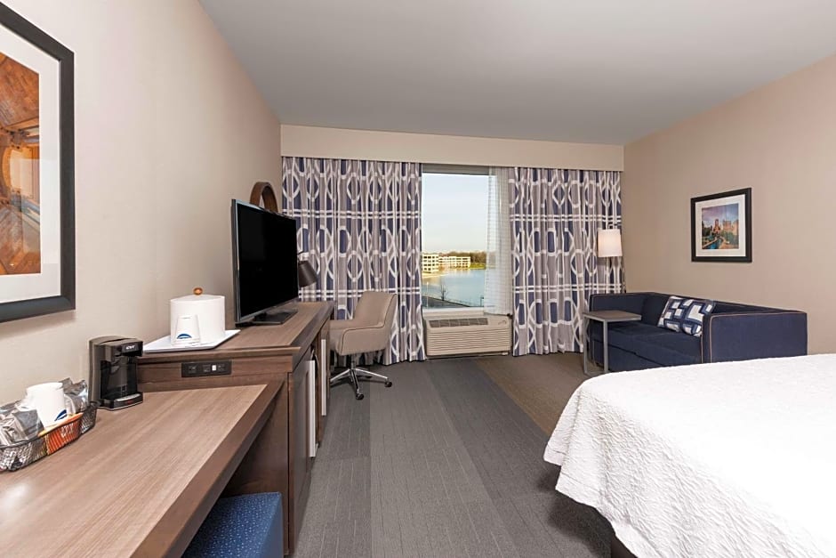 Hampton Inn By Hilton & Suites Indianapolis-Keystone, IN