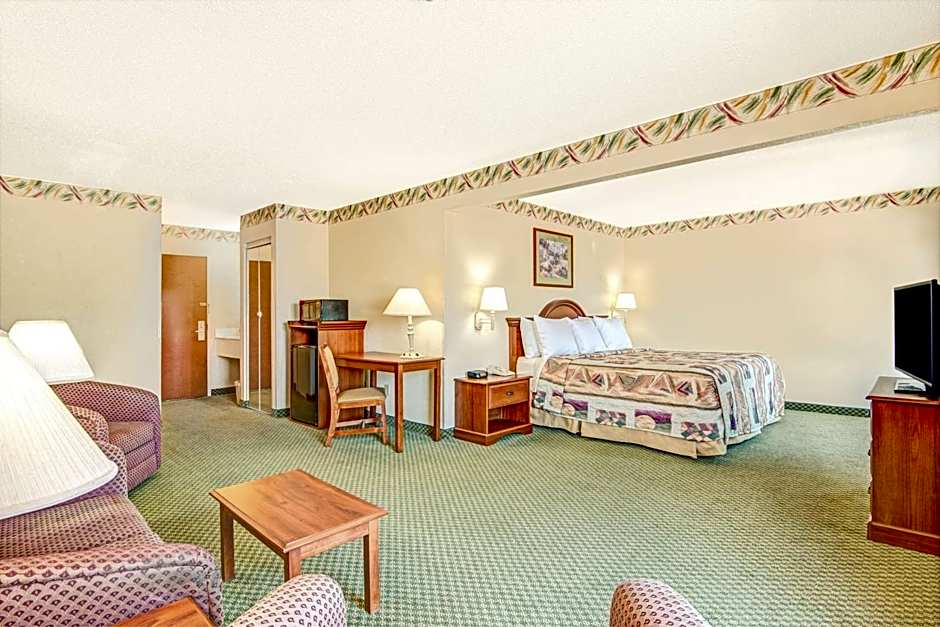 Days Inn by Wyndham Louisburg