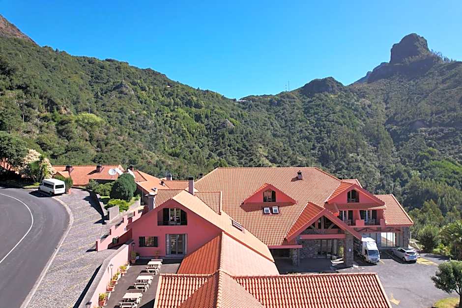 Valley View Hotel Encumeada