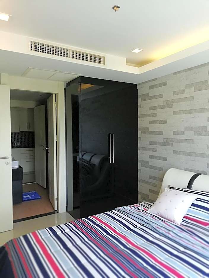 Cosy Beach View Apartments