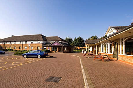 Premier Inn Cardiff City South