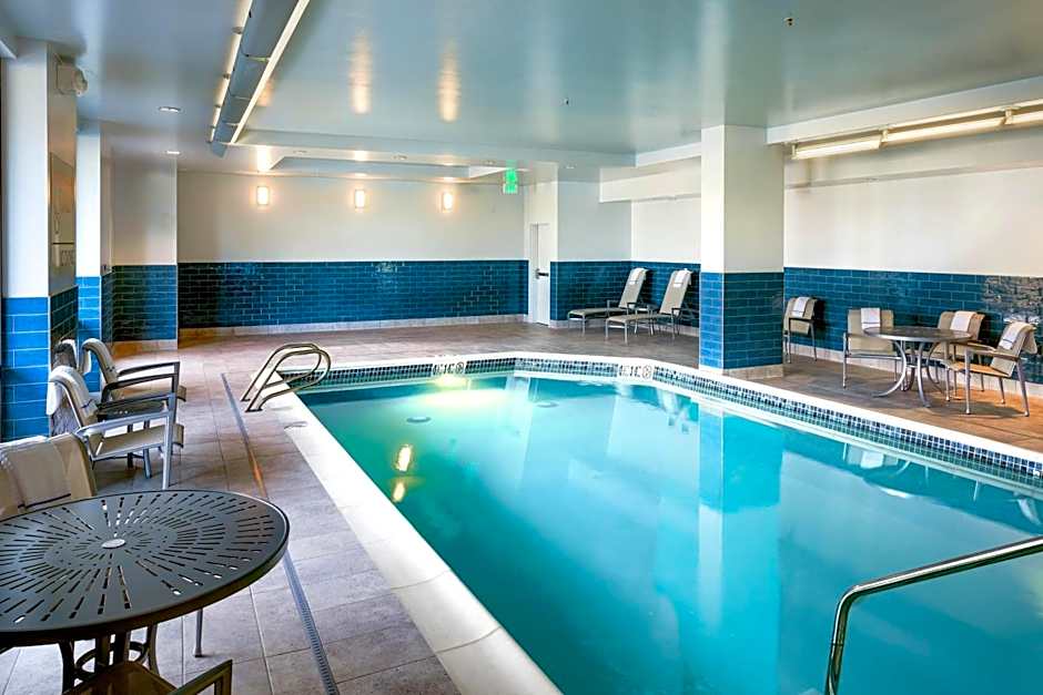 Hampton Inn & Suites Seattle/Northgate