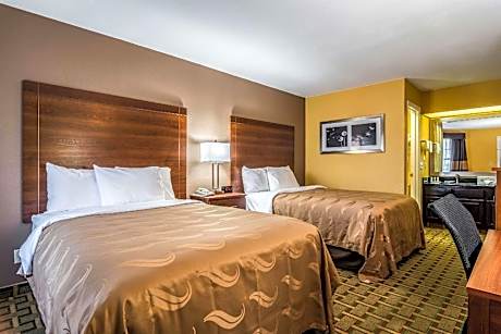 2 Double Beds, Non-Smoking