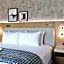 Best Western Plus Sunset Plaza Hotel