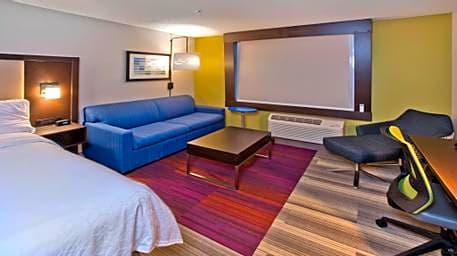 Holiday Inn Express and Suites Green River