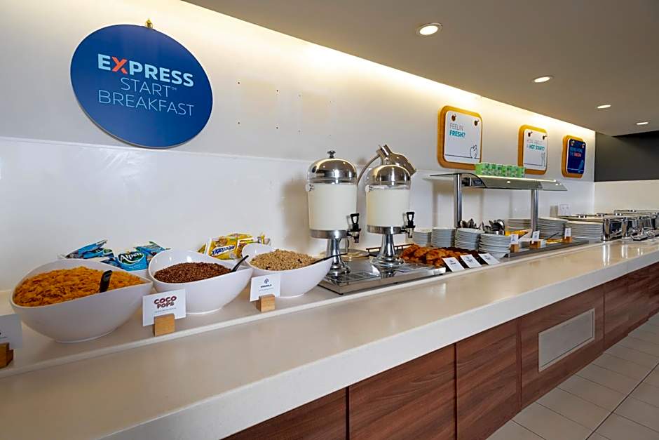 Holiday Inn Express Exeter East By IHG