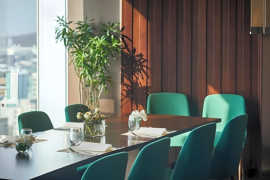 Oakwood Premier Incheon Hotel