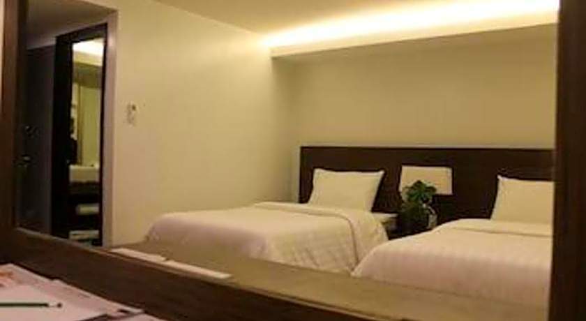 Top Star Hotel