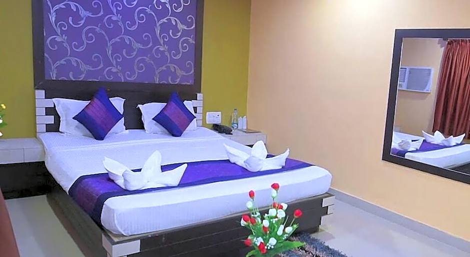Hotel Pushpa (Berries Group Of Hotels)