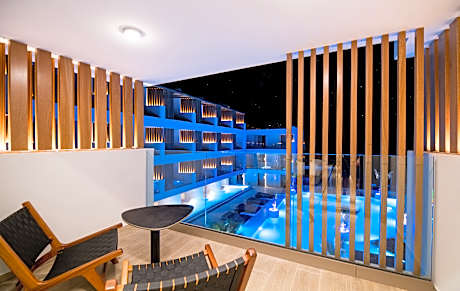 Dazzling Blue Sea View