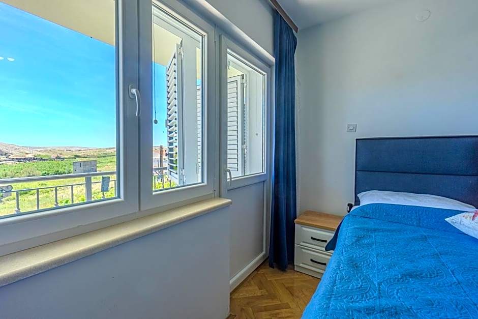 House Violet with seaview