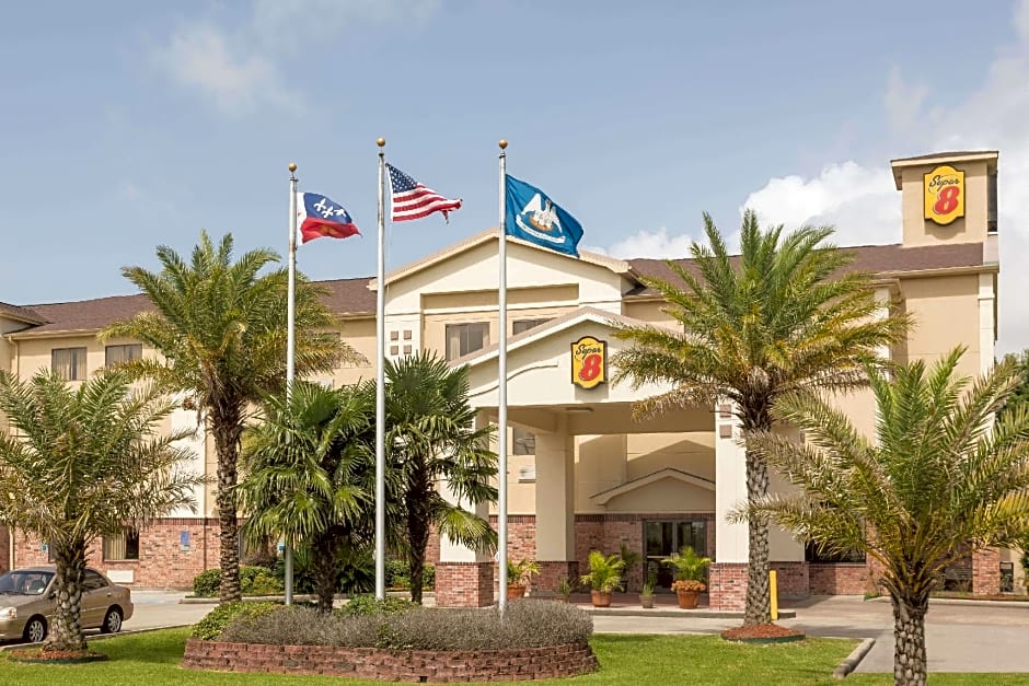 Super 8 by Wyndham Duson Lafayette West Area