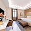 Aleph Rome Hotel, Curio Collection By Hilton