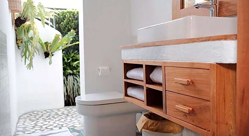 Canggu Village Accommodation