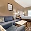 Best Western Plus Lake Elsinore Inn & Suites