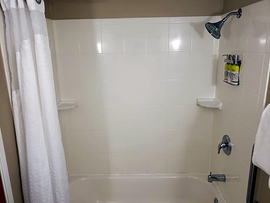 Holiday Inn Express Hotel Pittsburgh-North/Harmarville By IHG