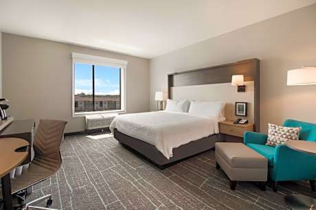 Standard King Room