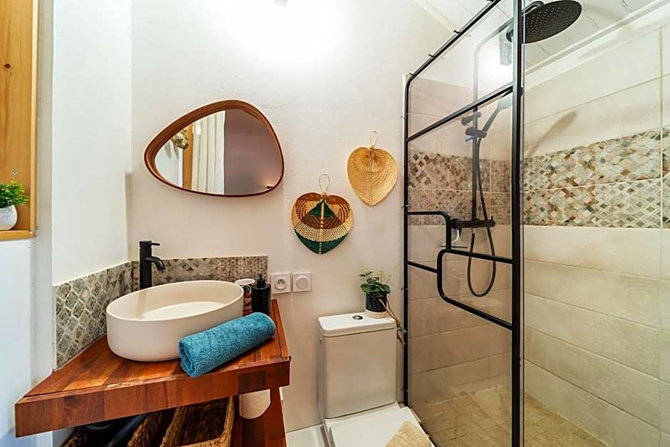 Les Baroudeurs Hostel