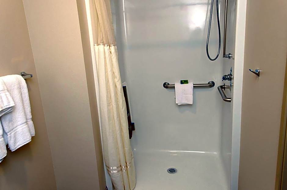 Cobblestone Inn & Suites - Fort Madison