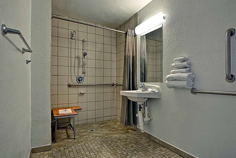 Motel 6 Dania Beach, FL