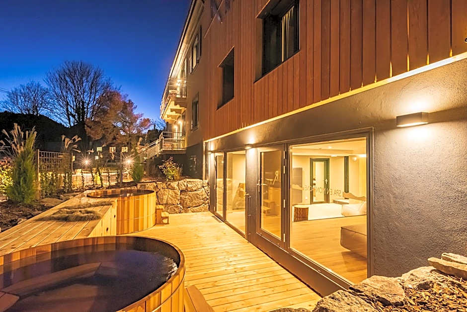 Logis Hôtel Restaurant & Spa La Rochette