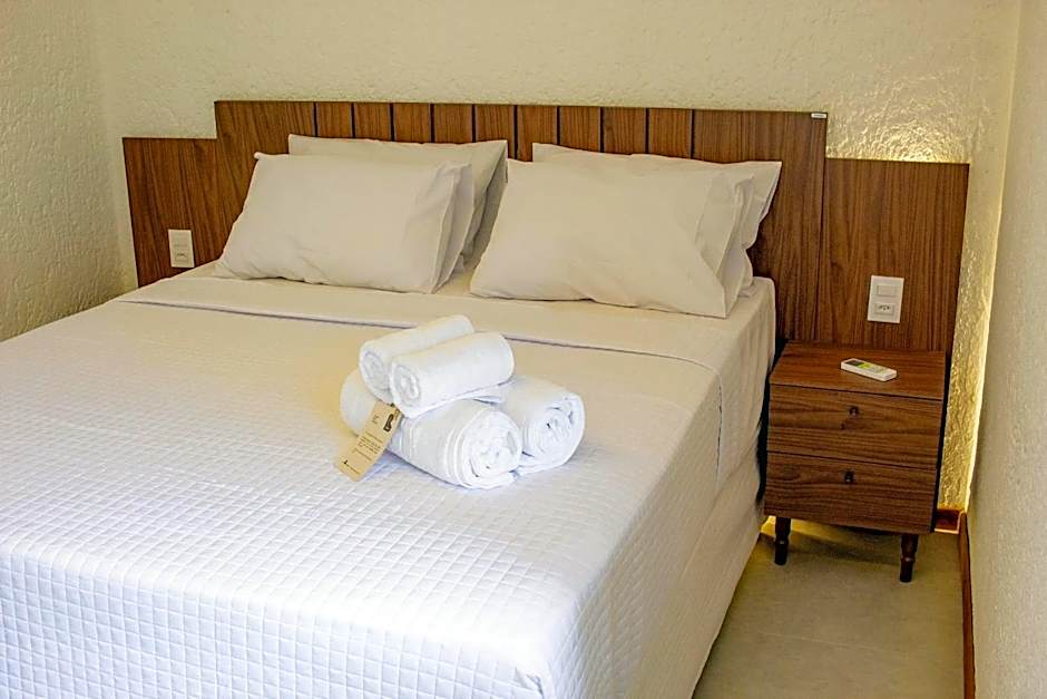 Villa Kamby Milagres by Qavi