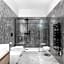Q71 TIMELESS SUITES